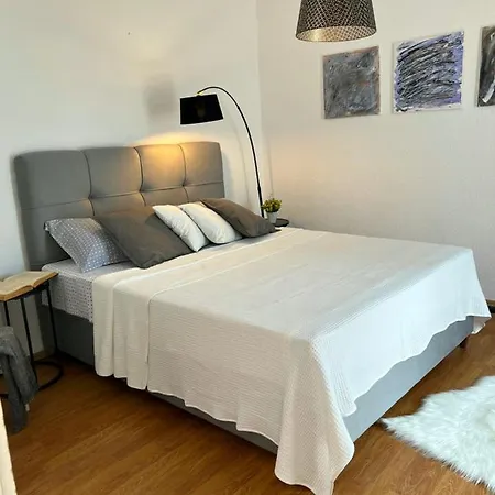 Lavender House Daire